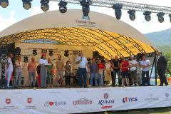 IMG_7685-min.jpg